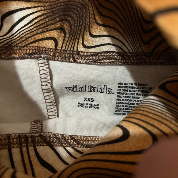NWT - Wild Fable - High Waisted Flare Leggings - Picture 4 of 5